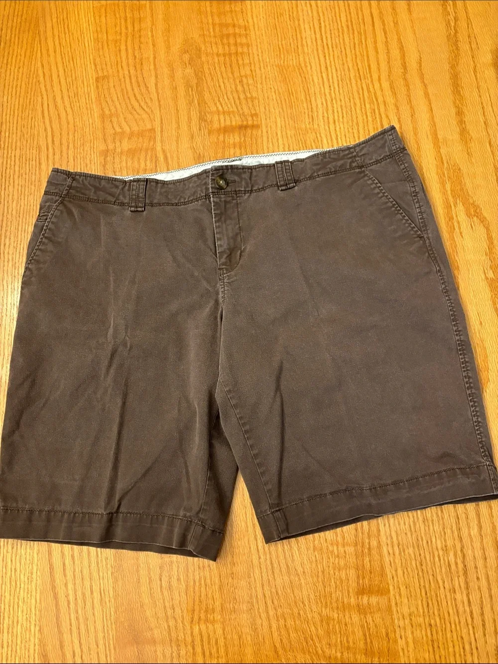 Old Navy Women's Brown Chino Bermuda Shorts